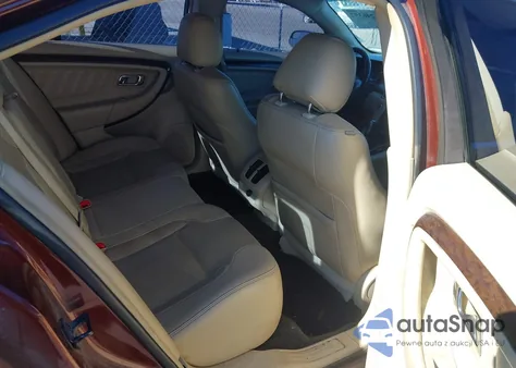 2015 Ford Taurus Limited z USA, uszkodzony, nr VIN 1FAHP2F85FG154930